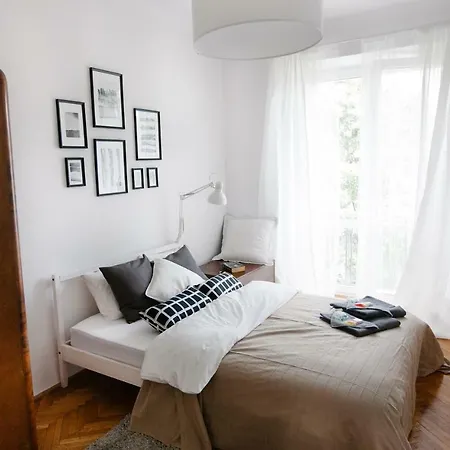 Concierge Bracka Retro Flat * Varsó